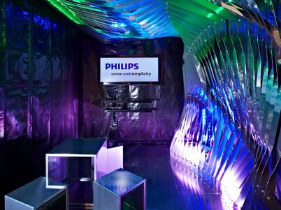 PHILIPS –  LED STAND