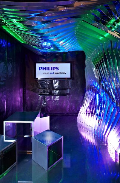 PHILIPS – LED STAND