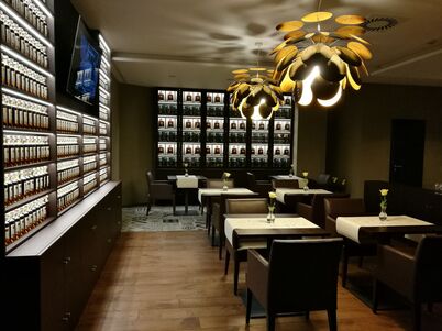 COGNAC CLUB ZBRASLAV